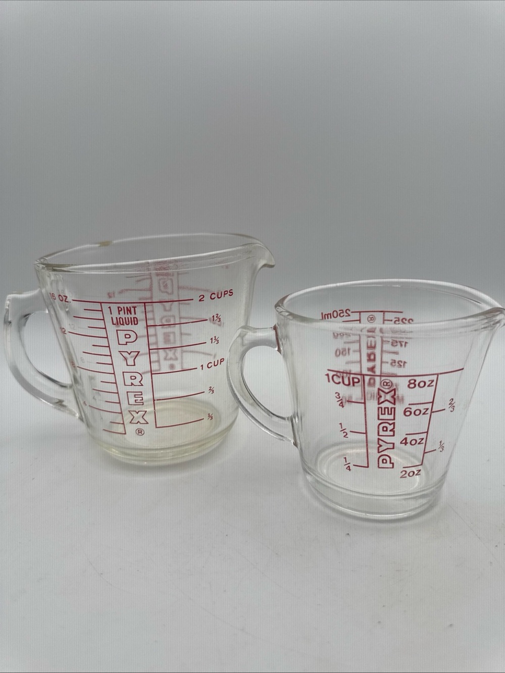 Vintage PYREX Measuring Cups Set 1 & 2 Cup 508 & 516 Red Lettering D Handle